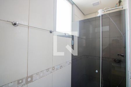 Banheiro de apartamento à venda com 2 quartos, 49m² em Jardim do Estádio, Santo André