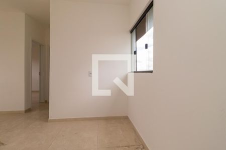Sala de apartamento para alugar com 2 quartos, 45m² em Vila Jacuí, São Paulo