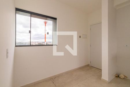 Sala de apartamento para alugar com 2 quartos, 45m² em Vila Jacuí, São Paulo