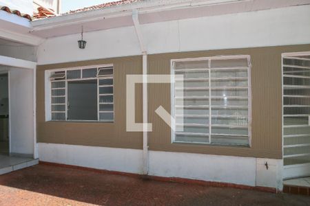 Entrada de casa para alugar com 3 quartos, 180m² em Vila Ipojuca, São Paulo
