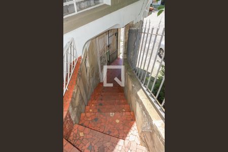 Entrada de casa para alugar com 3 quartos, 180m² em Vila Ipojuca, São Paulo
