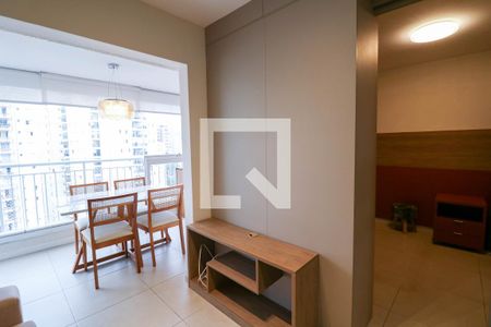 Sala / Cozinha de kitnet/studio à venda com 1 quarto, 37m² em Campo Belo, São Paulo