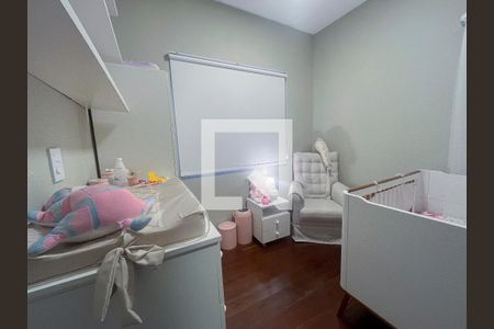 Quarto 2 de casa para alugar com 4 quartos, 400m² em Sagrada Família, Belo Horizonte