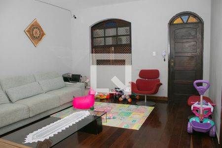 Casa para alugar com 4 quartos, 400m² em Sagrada Família, Belo Horizonte