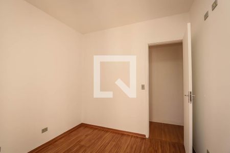 Quarto de apartamento para alugar com 2 quartos, 58m² em Parque Taboao, Taboão da Serra