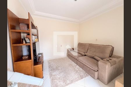 Sala de TV de casa à venda com 3 quartos, 230m² em Anhangabaú, Jundiaí