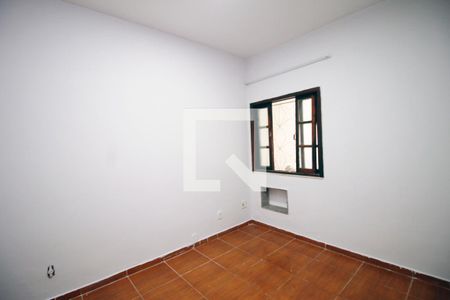 Quarto 1 de casa para alugar com 3 quartos, 150m² em Brás de Pina, Rio de Janeiro