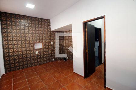 Sala de casa para alugar com 3 quartos, 150m² em Brás de Pina, Rio de Janeiro