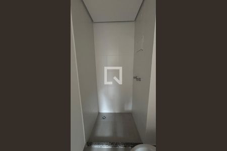 Banheiro da Suíte de apartamento para alugar com 2 quartos, 50m² em Santa Terezinha, Santo André