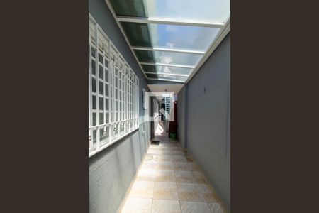Corredor Lateral de casa à venda com 2 quartos, 121m² em Jardim Terezopolis, Guarulhos