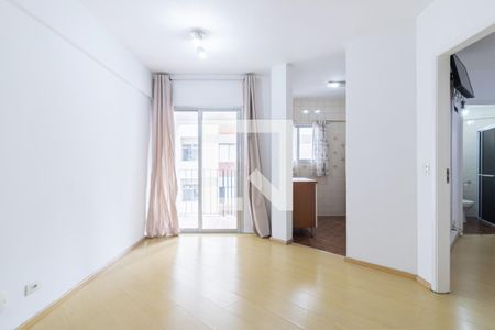 Sala de apartamento para alugar com 1 quarto, 55m² em Indianópolis, São Paulo