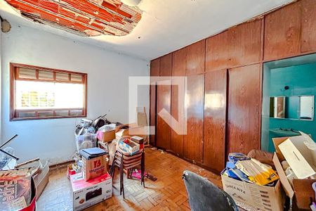 Suite de casa à venda com 5 quartos, 250m² em Jardim da Saúde, São Paulo