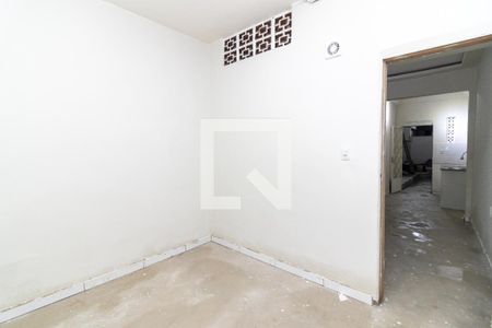 Quarto de casa para alugar com 1 quarto, 45m² em Cascadura, Rio de Janeiro