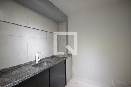 Cozinha e Área de Serviço de casa para alugar com 1 quarto, 70m² em Cascadura, Rio de Janeiro