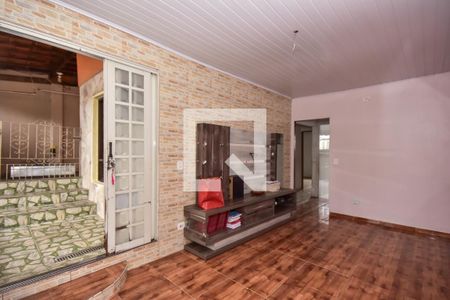 Sala de casa para alugar com 3 quartos, 260m² em Jardim Cláudia, São Paulo