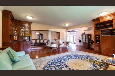 Casa à venda com 4 quartos, 853m² em Jardim Petropolis, São Paulo