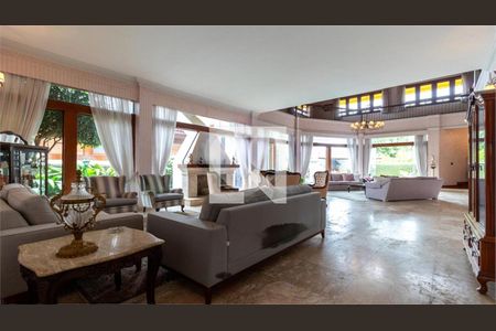 Casa à venda com 4 quartos, 853m² em Jardim Petropolis, São Paulo