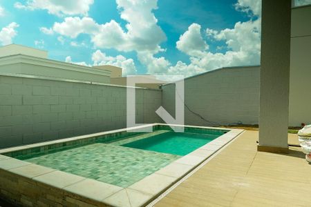 Piscina de casa de condomínio para alugar com 3 quartos, 166m² em Conjunto Residencial Storil, Aparecida de Goiânia