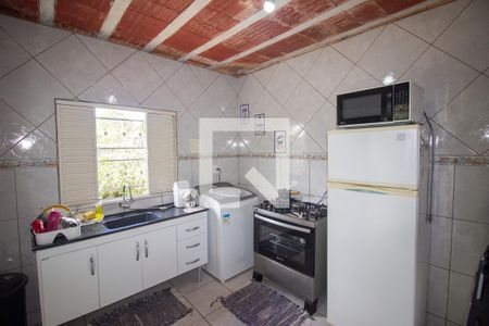 Cozinha e Área de Serviço de casa para alugar com 2 quartos, 70m² em Quintas do Jacubá, Contagem