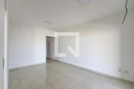 Sala de apartamento para alugar com 2 quartos, 102m² em Guilhermina, Praia Grande