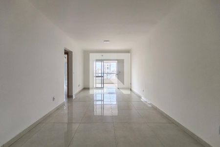 Sala de apartamento para alugar com 3 quartos, 133m² em Guilhermina, Praia Grande