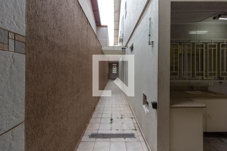 Corredor externo de casa à venda com 4 quartos, 108m² em Jardim Santa Clara, Guarulhos