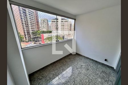 Apartamento à venda com 3 quartos, 90m² em Lourdes, Belo Horizonte