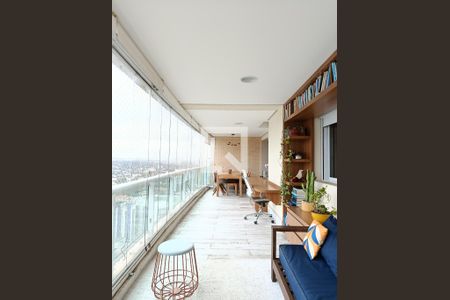 Varanda de apartamento à venda com 3 quartos, 105m² em Pinheiros, São Paulo