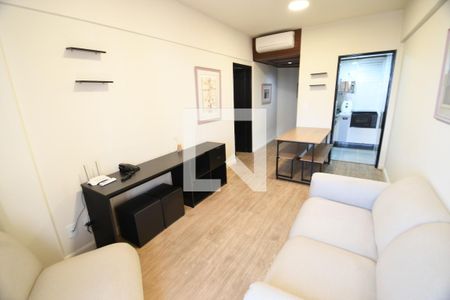 Sala de apartamento para alugar com 1 quarto, 40m² em Centro, Campinas