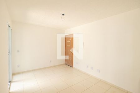 Sala de apartamento para alugar com 2 quartos, 44m² em Guaratiba, Rio de Janeiro