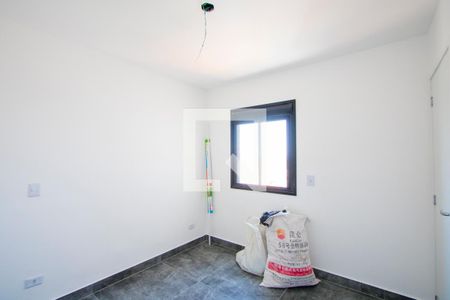 Quarto 1 de apartamento para alugar com 2 quartos, 40m² em Jardim Cristiane, Santo André