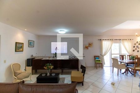 Sala de casa de condomínio à venda com 5 quartos, 483m² em Vila Progresso, Niterói