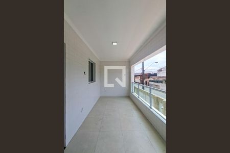 Sacada  de casa de condomínio para alugar com 2 quartos, 56m² em Nova Mirim, Praia Grande