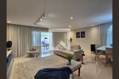 Sala  de casa de condomínio à venda com 4 quartos, 400m² em Recreio dos Bandeirantes, Rio de Janeiro