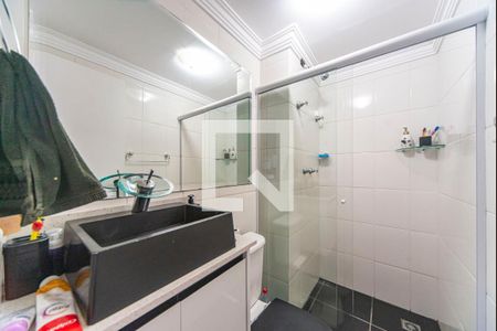 Banheiro de apartamento à venda com 3 quartos, 67m² em Vila Eldizia, Santo André