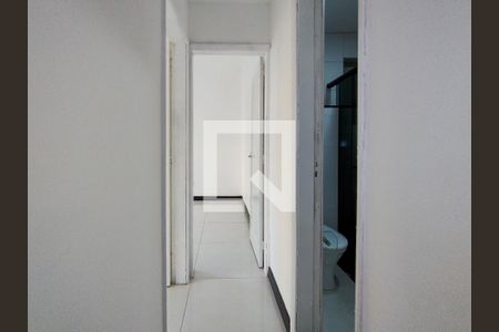 Corredor de apartamento para alugar com 2 quartos, 66m² em Imperial de São Cristóvão, Rio de Janeiro