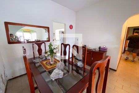 Casa para alugar com 5 quartos, 360m² em Flamengo, Contagem