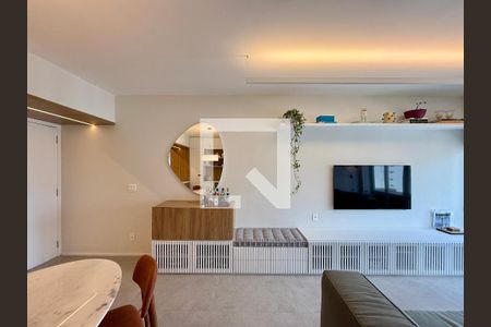 Sala  de apartamento à venda com 2 quartos, 70m² em Cidade Monções, São Paulo