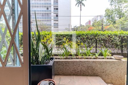 Jardim de apartamento à venda com 4 quartos, 210m² em Higienópolis, São Paulo