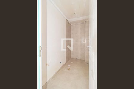 Banheiro de apartamento à venda com 2 quartos, 50m² em Vila Bertioga, São Paulo