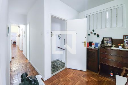 Entrada de casa à venda com 6 quartos, 250m² em Botafogo, Rio de Janeiro