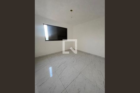 Casa à venda com 4 quartos, 262m² em Santa Rosa, Belo Horizonte