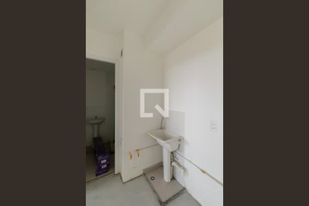 Sala/Cozinha/Área de Serviço  de apartamento à venda com 2 quartos, 36m² em Vila Guilhermina, São Paulo