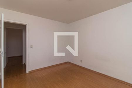 Quarto 1 de apartamento para alugar com 2 quartos, 60m² em Medianeira, Porto Alegre