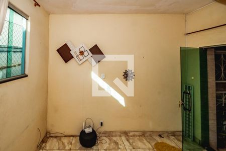 Casa para alugar com 3 quartos, 180m² em Floramar, Belo Horizonte