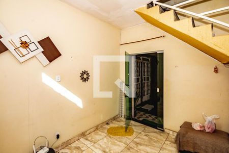 Casa para alugar com 3 quartos, 180m² em Floramar, Belo Horizonte