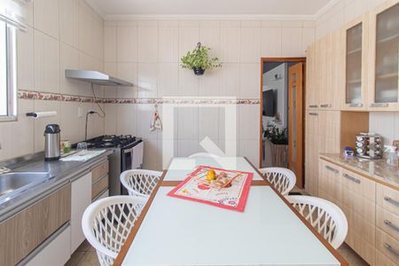 Cozinha  de casa à venda com 3 quartos, 167m² em Parque Boturussu, São Paulo