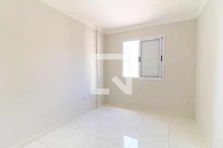 Quarto 1 de apartamento para alugar com 3 quartos, 67m² em Vila Carmosina, São Paulo