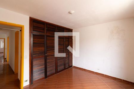 Quarto 1 de casa para alugar com 3 quartos, 244m² em Jaguaré, São Paulo