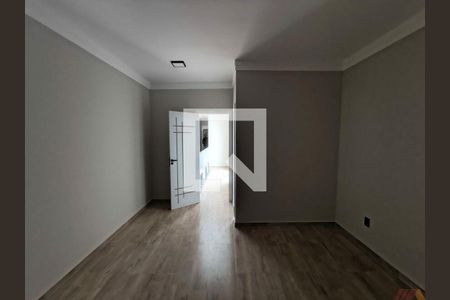 Casa à venda com 3 quartos, 200m² em Vila Talarico, São Paulo